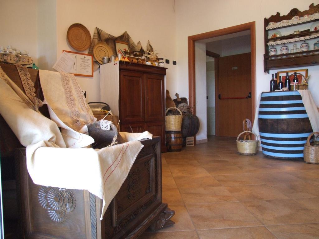 Agriturismo Locoe Oliena Exterior foto
