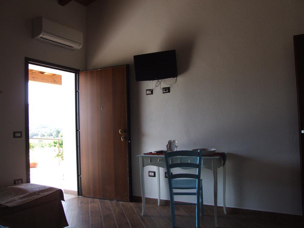 Agriturismo Locoe Oliena Exterior foto